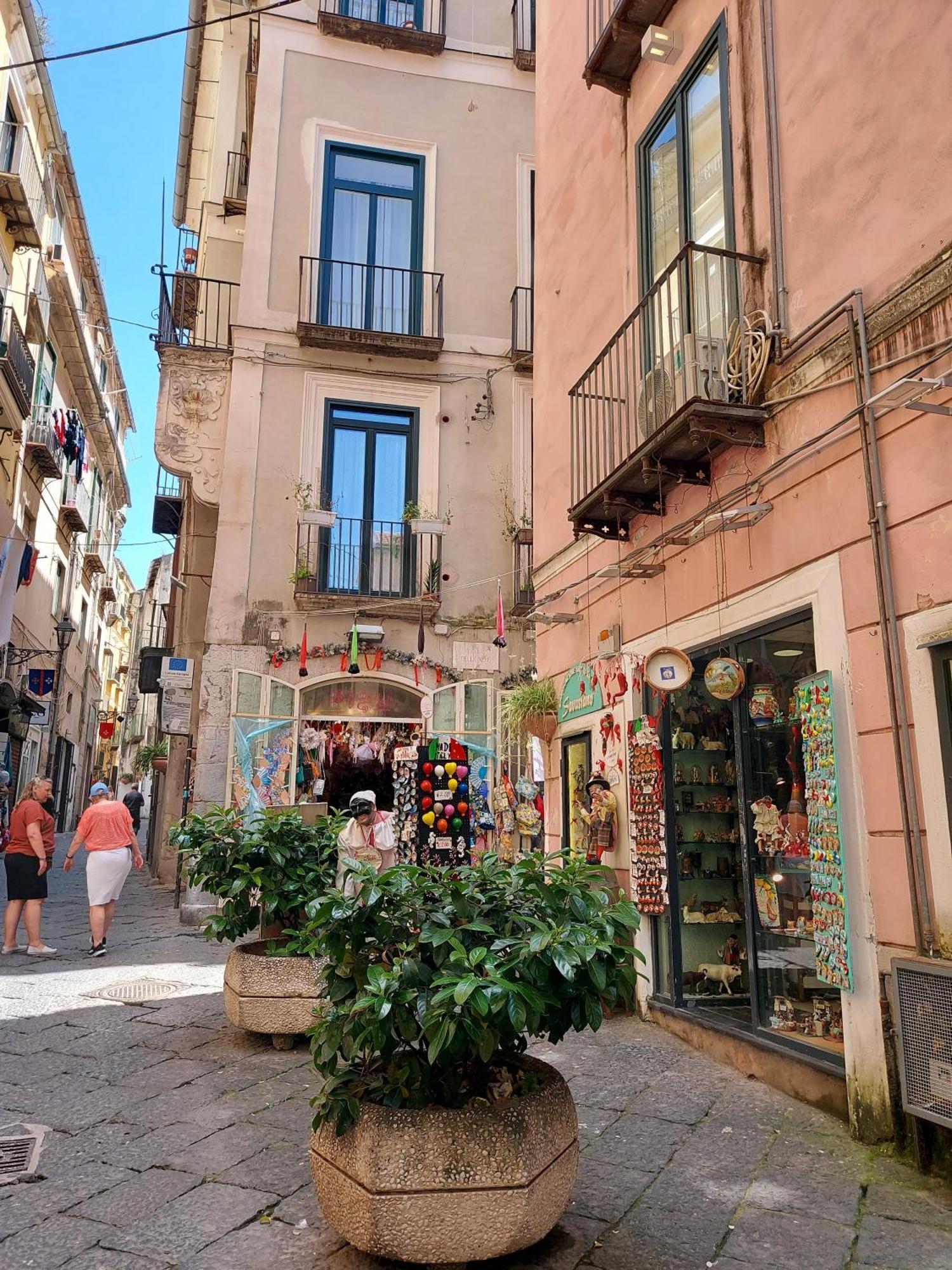 Philia Appartement Salerno Buitenkant foto